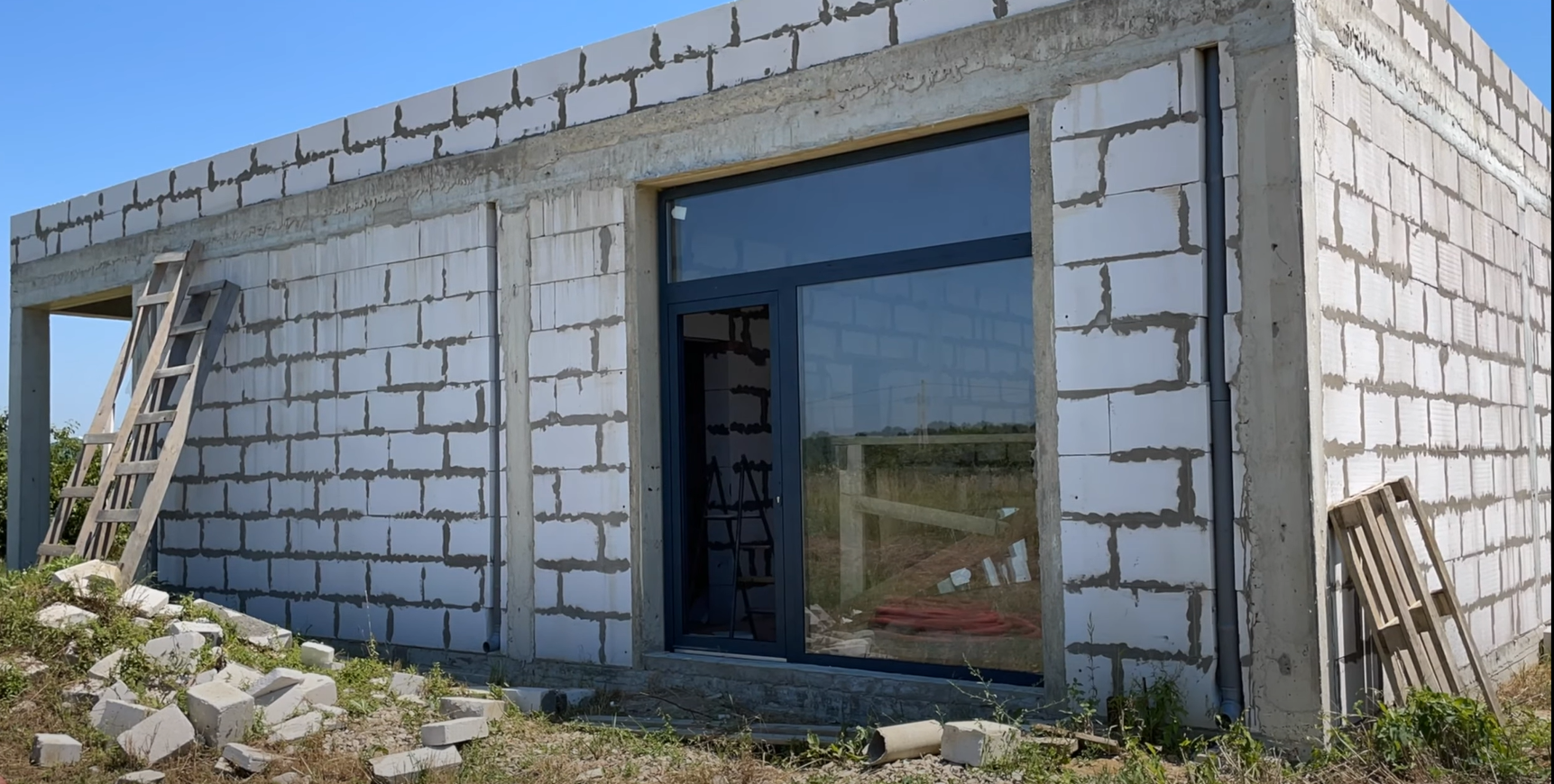 https://novorossijsk.delaem-okna.ru/storage/app/uploads/public/63f/30f/3ac/63f30f3ac10ab418742677.png